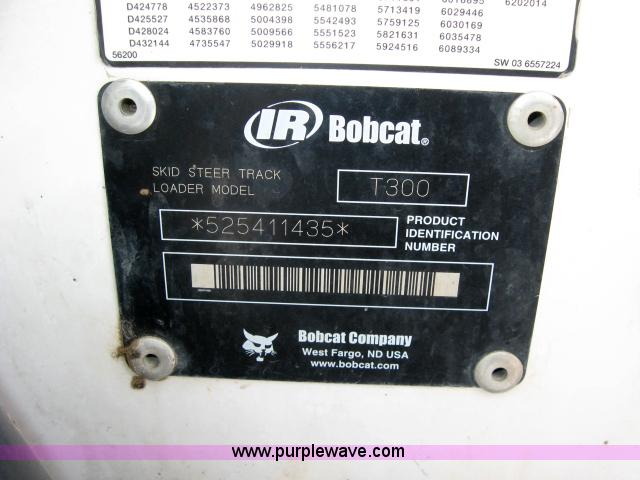 image for item 5573 2003 Bobcat T300 compact track loader