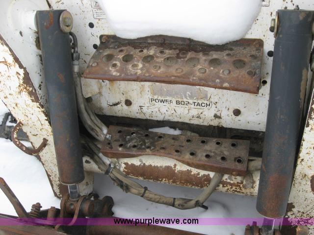 image for item 5573 2003 Bobcat T300 compact track loader