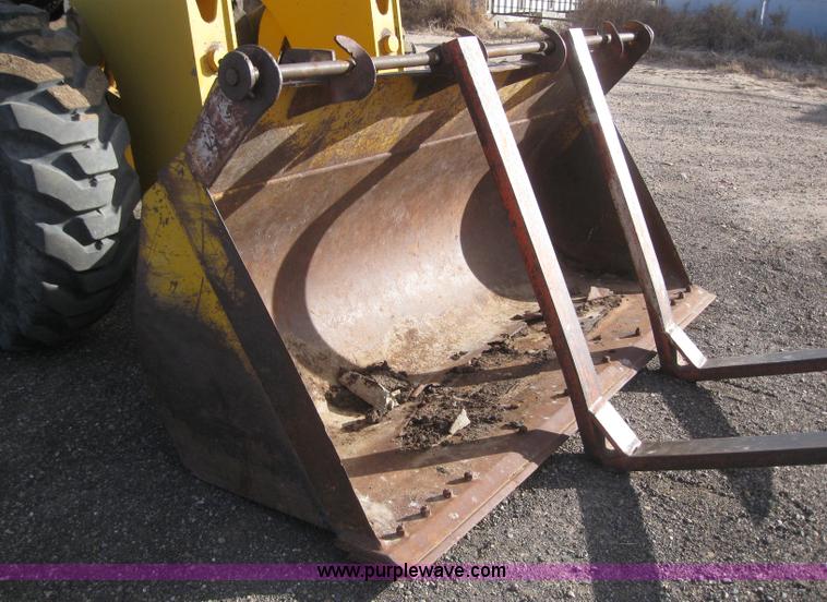 image for item 6500 1976 Clark Michigan 55B wheel loader