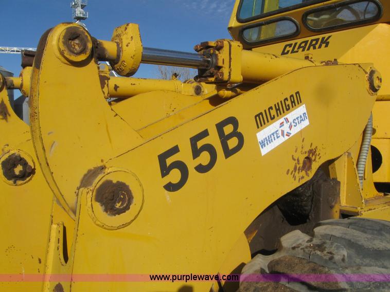 image for item 6500 1976 Clark Michigan 55B wheel loader