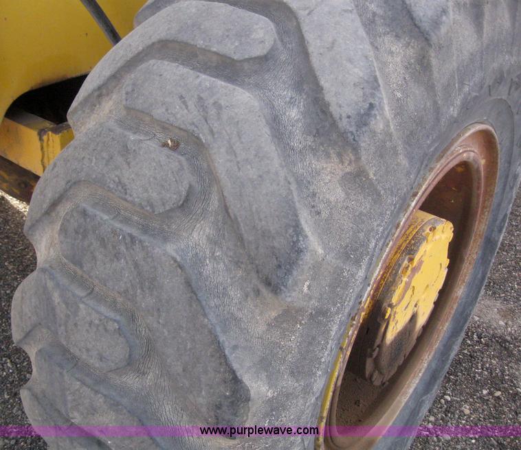 image for item 6500 1976 Clark Michigan 55B wheel loader