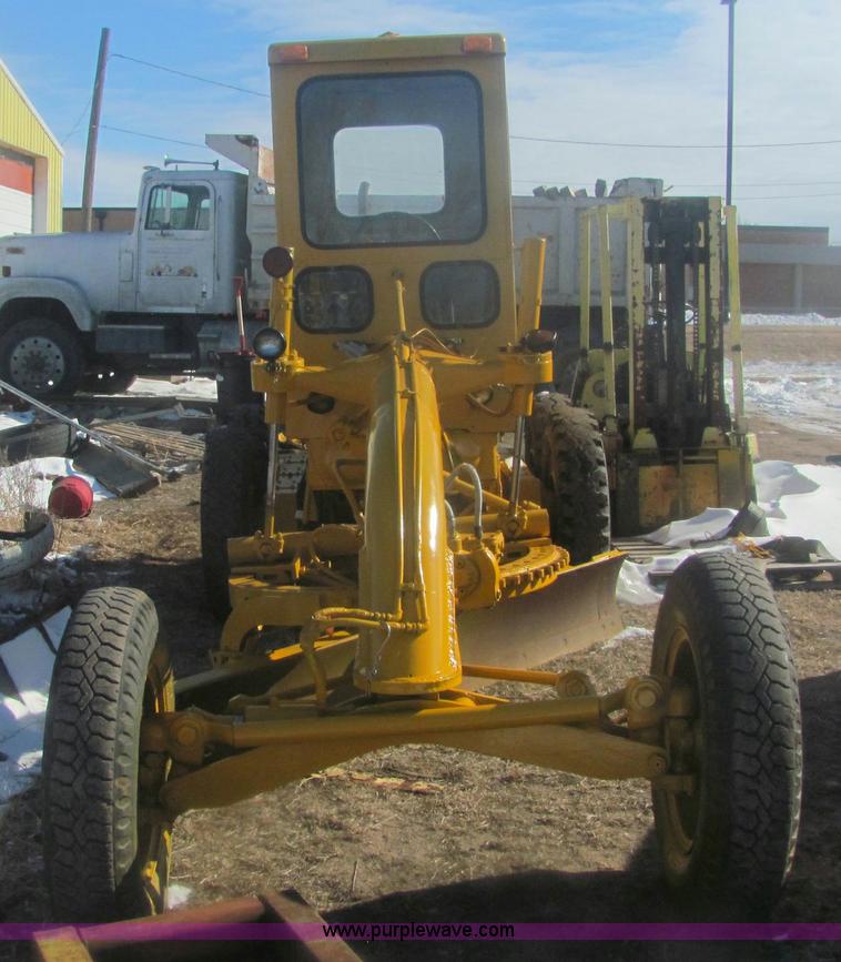 image for item 6835 Allis Chalmers D motor grader