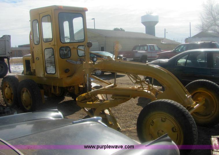 image for item 6835 Allis Chalmers D motor grader