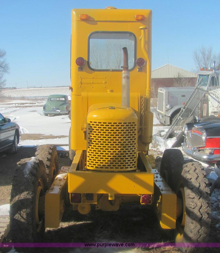 image for item 6835 Allis Chalmers D motor grader