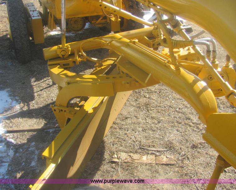 image for item 6835 Allis Chalmers D motor grader