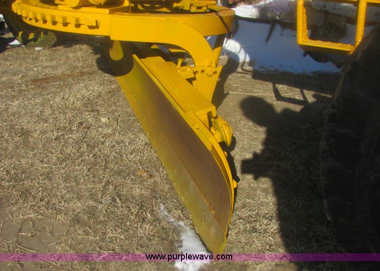 image for item 6835 Allis Chalmers D motor grader