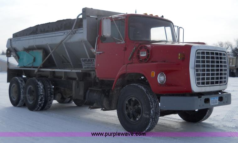 image for item 7790 1979 Ford 8000 dump truck
