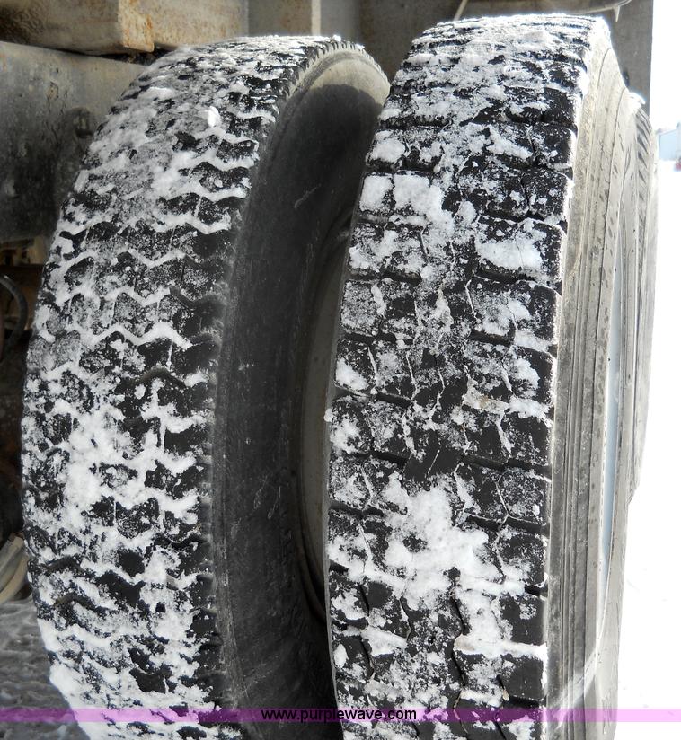 image for item 7790 1979 Ford 8000 dump truck