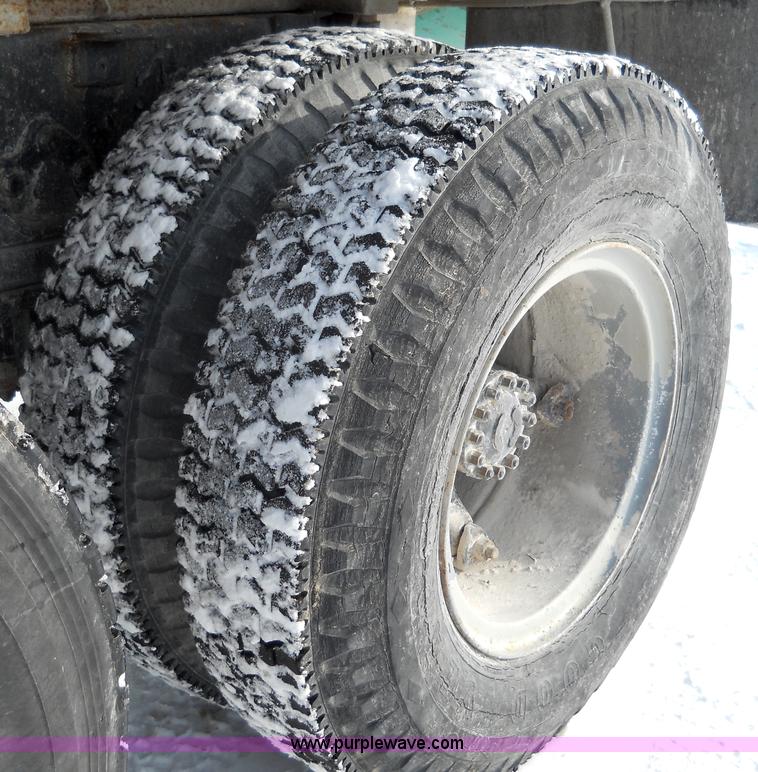 image for item 7790 1979 Ford 8000 dump truck