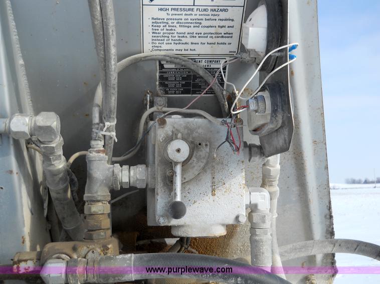 image for item 7790 1979 Ford 8000 dump truck