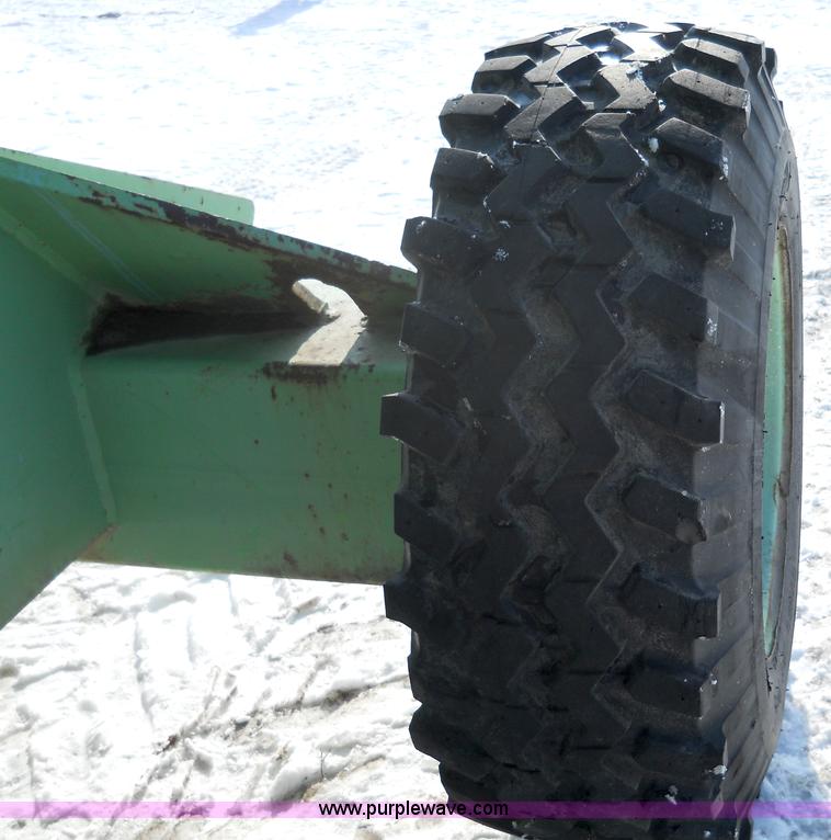 image for item 7792 1986 Condor 46 Qubic-8 elevating work platform