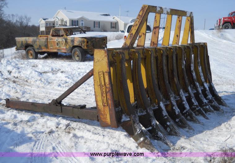 image for item 7794 Fleco root rake