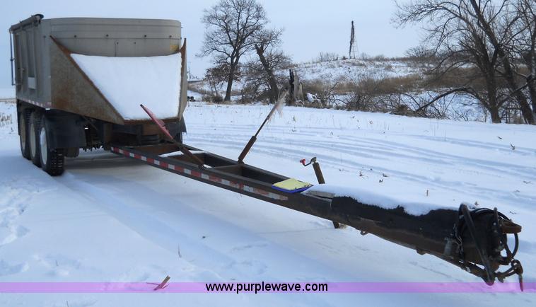 image for item 7799 1977 Stewart pup trailer
