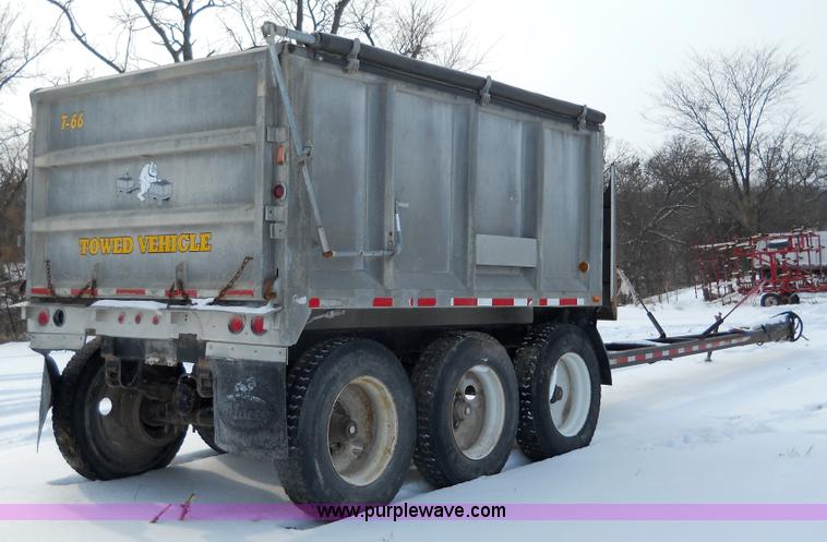 image for item 7799 1977 Stewart pup trailer