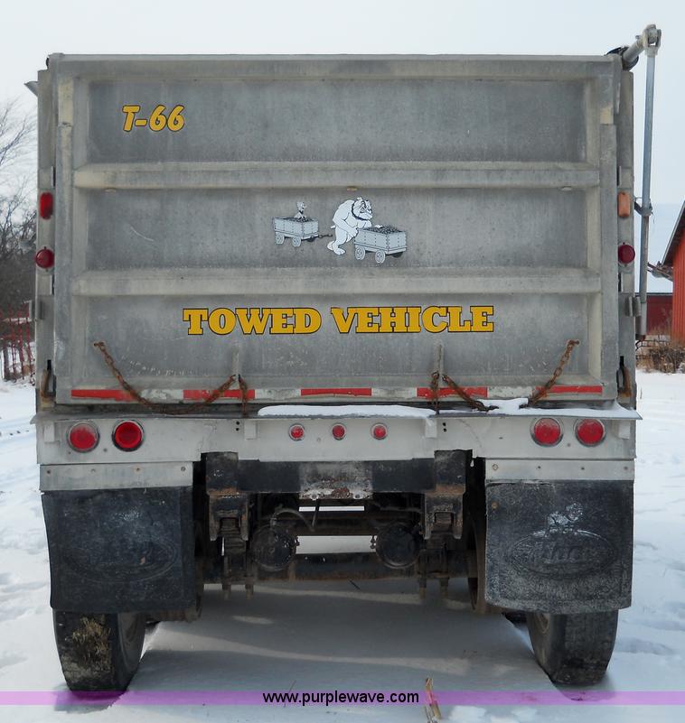 image for item 7799 1977 Stewart pup trailer