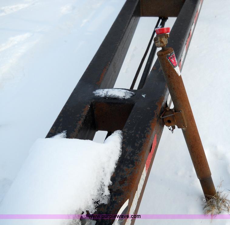 image for item 7799 1977 Stewart pup trailer