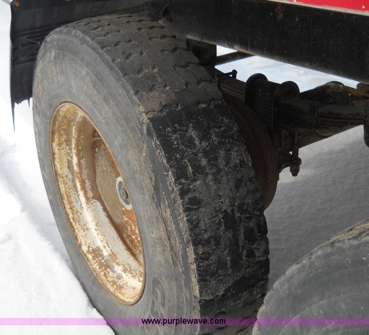 image for item 7799 1977 Stewart pup trailer