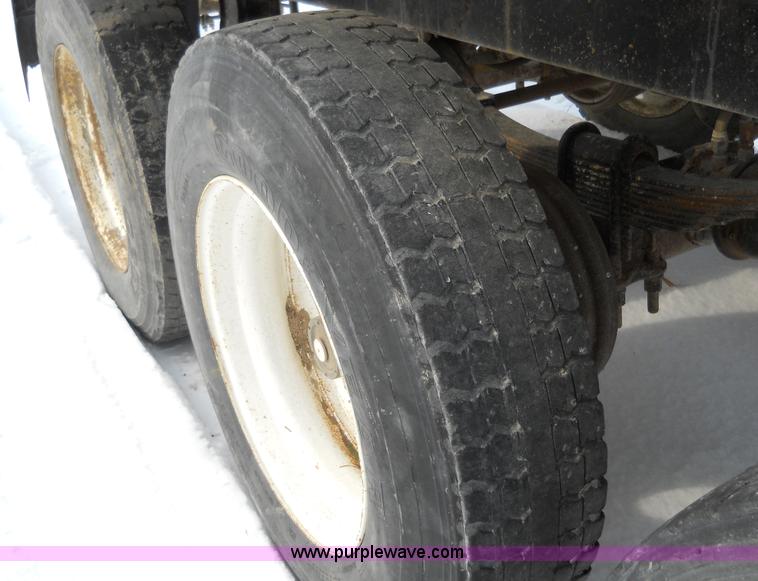 image for item 7799 1977 Stewart pup trailer