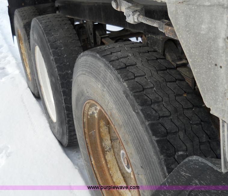 image for item 7799 1977 Stewart pup trailer