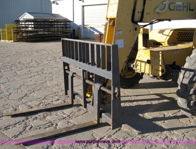 image for item 8115 1998 Gehl DL-8H Dyna Lift telehandler