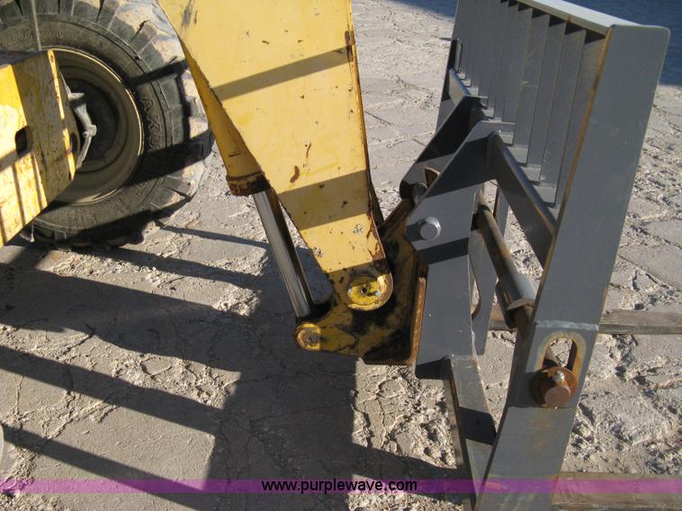 image for item 8115 1998 Gehl DL-8H Dyna Lift telehandler
