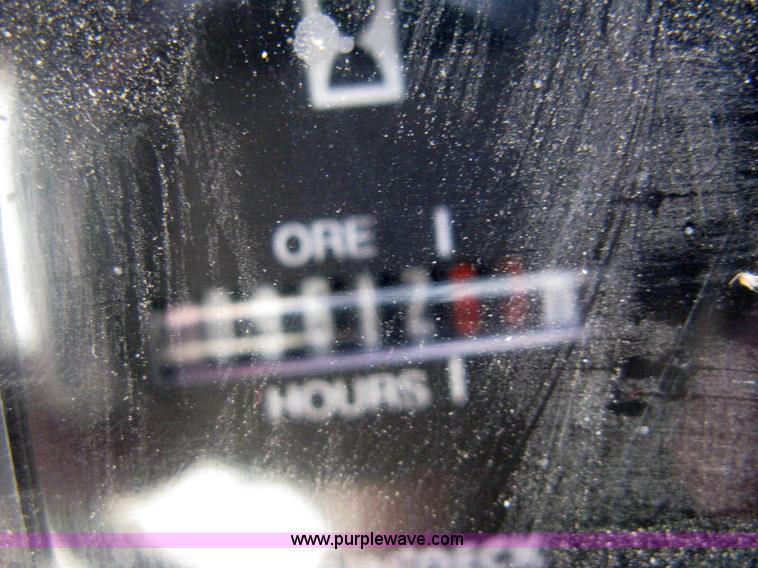 image for item 8115 1998 Gehl DL-8H Dyna Lift telehandler