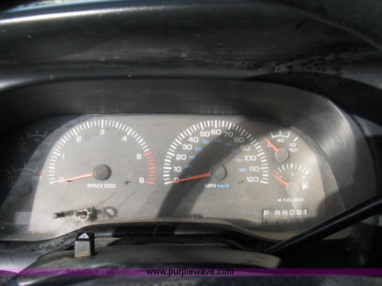 image for item 8144 2001 Dodge Ram 2500 quad-cab pickup truck