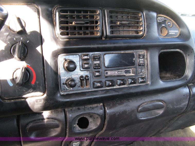 image for item 8144 2001 Dodge Ram 2500 quad-cab pickup truck