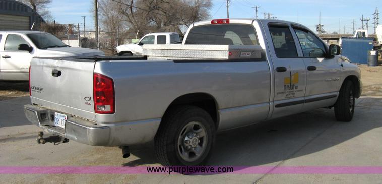image for item 8145 2003 Dodge Ram 2500 SLT Heavy Duty quad-cab pickup truck