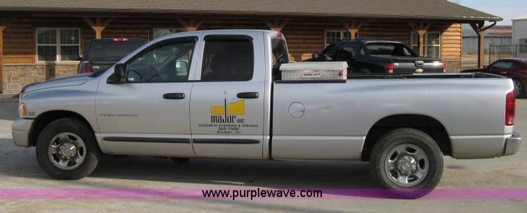 image for item 8145 2003 Dodge Ram 2500 SLT Heavy Duty quad-cab pickup truck
