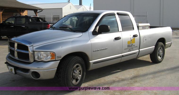 image for item 8145 2003 Dodge Ram 2500 SLT Heavy Duty quad-cab pickup truck
