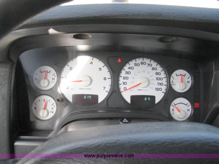 image for item 8145 2003 Dodge Ram 2500 SLT Heavy Duty quad-cab pickup truck