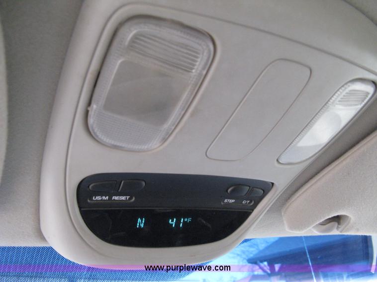 image for item 8145 2003 Dodge Ram 2500 SLT Heavy Duty quad-cab pickup truck