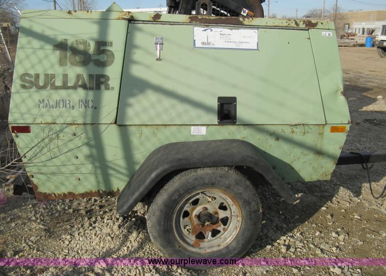image for item 8148 Sullair 185 mobile compressor