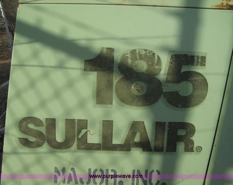image for item 8148 Sullair 185 mobile compressor