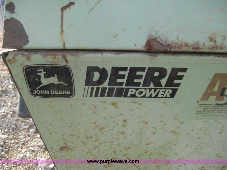 image for item 8148 Sullair 185 mobile compressor