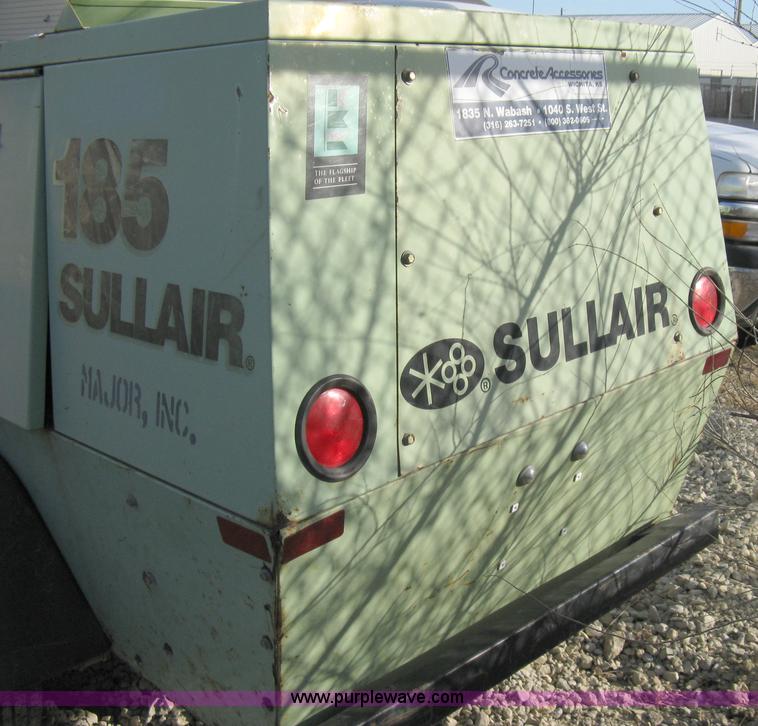 image for item 8148 Sullair 185 mobile compressor