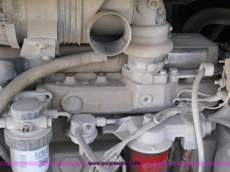 image for item 8148 Sullair 185 mobile compressor