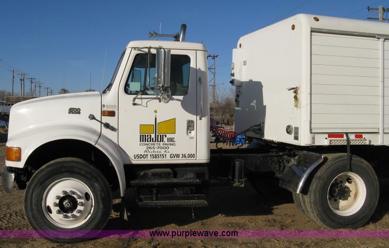 image for item 8149 1995 International 4700 single axle semi truck