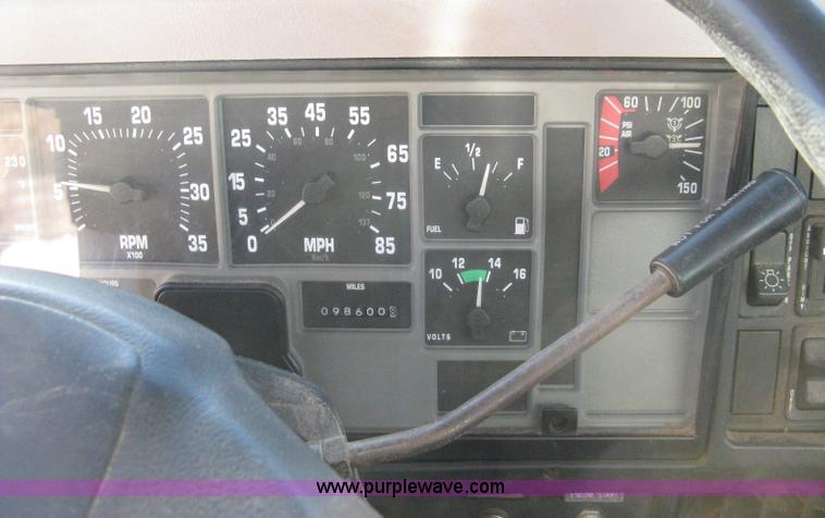 image for item 8149 1995 International 4700 single axle semi truck