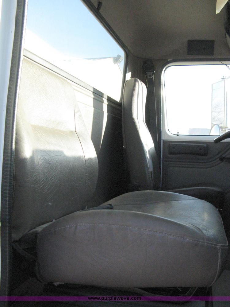 image for item 8149 1995 International 4700 single axle semi truck