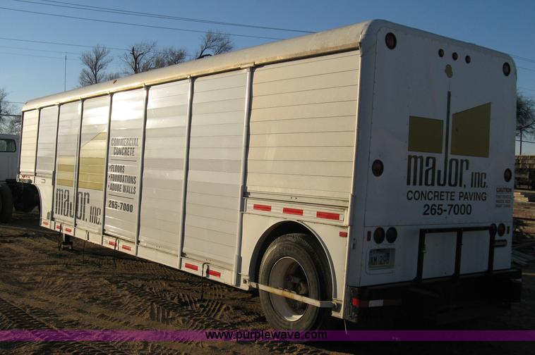 image for item 8150 1981 Hackney & Sons beverage trailer