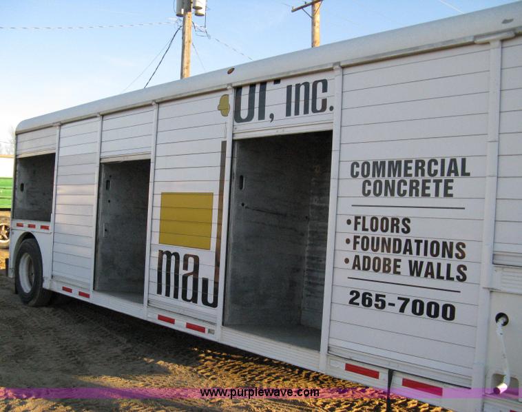 image for item 8150 1981 Hackney & Sons beverage trailer