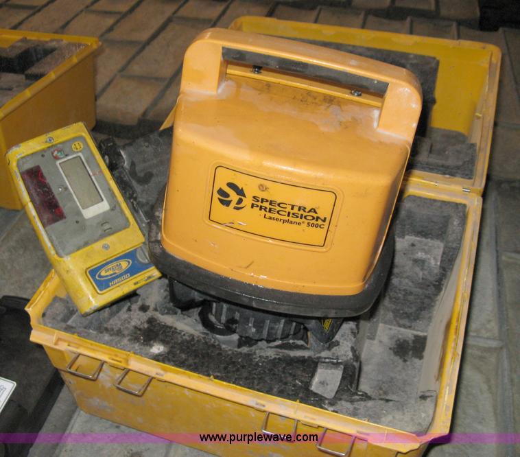 image for item 8159 2001 Trimble Spectra L500C precision laser level with case