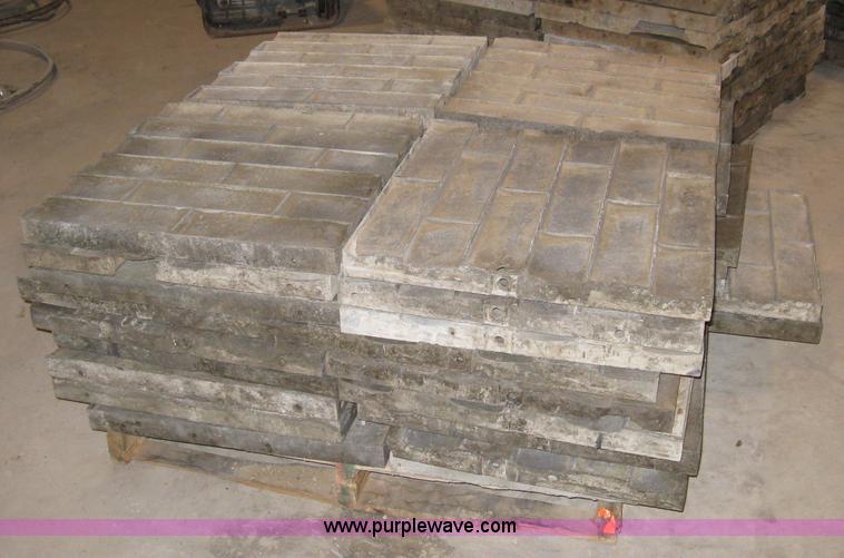 image for item 8161 Con-tech cast aluminum concrete forms