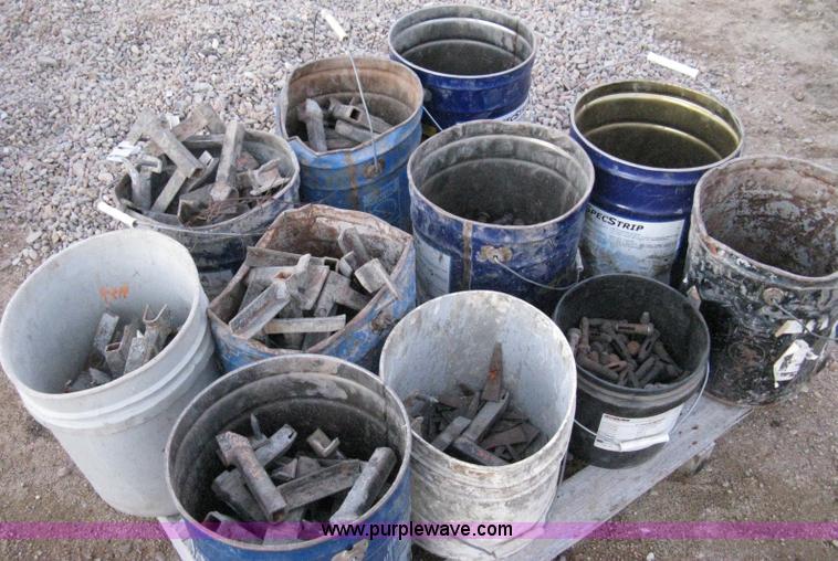 image for item 8161 Con-tech cast aluminum concrete forms