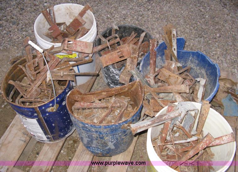 image for item 8161 Con-tech cast aluminum concrete forms