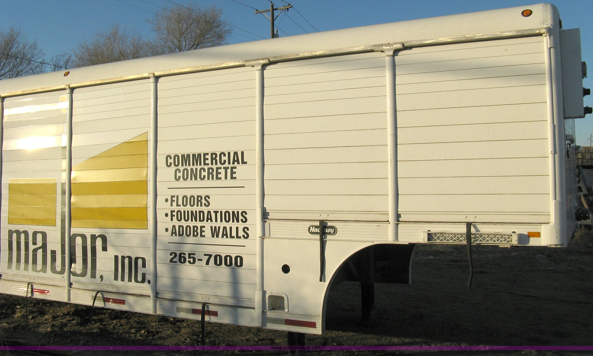1982 Hackney & Sons beverage trailer in Wichita, KS Item 8151 sold Purple Wave