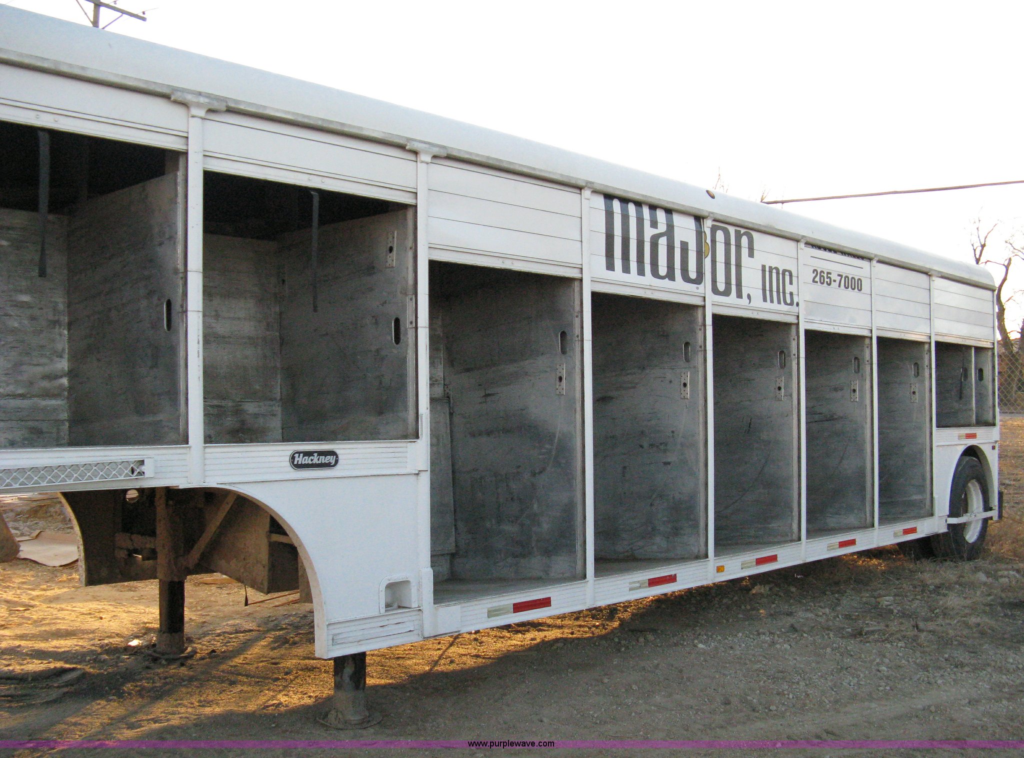 1982 Hackney & Sons beverage trailer in Wichita, KS Item 8151 sold Purple Wave