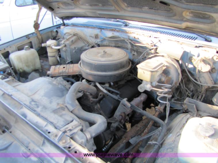 image for item 1501 1985 Chevrolet C10 Custom Deluxe pickup truck